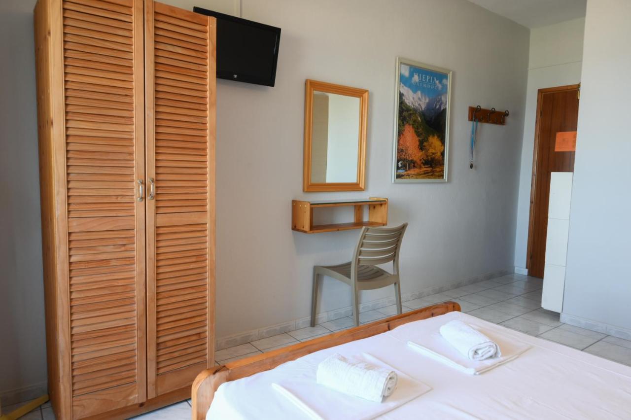 Giorgos Apartments Sea View Olympic Beach Exterior photo